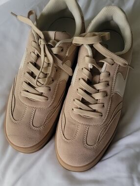 Lucky Step Air Cooled Beige Suede Casual Sneakers with Cream Accent